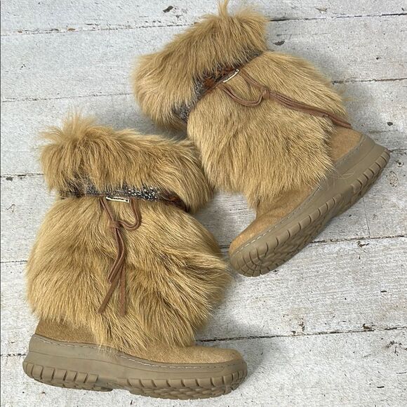 BEARPAW Genuine Sheep Skin Goat Fur aboot Size 9 - Picture 1 of 6